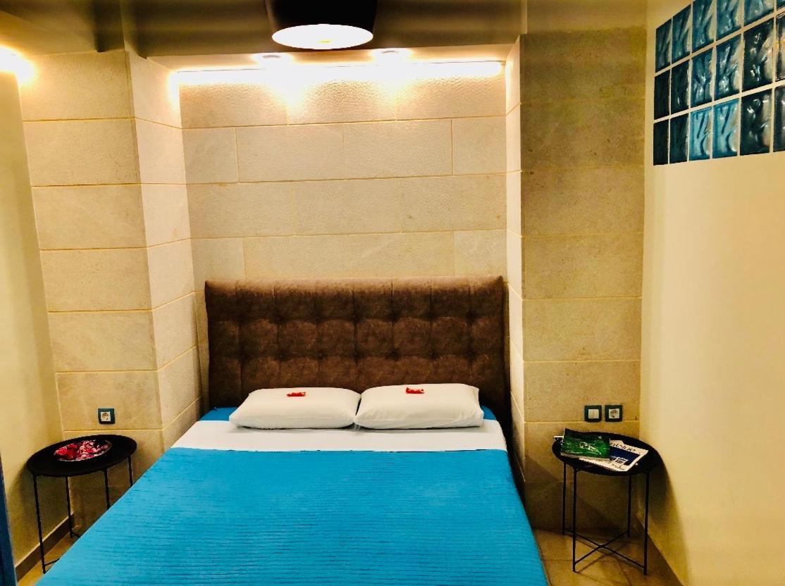 Piraeus Blue Grand Suite di Giorgio 10 mins from the port. Extérieur photo
